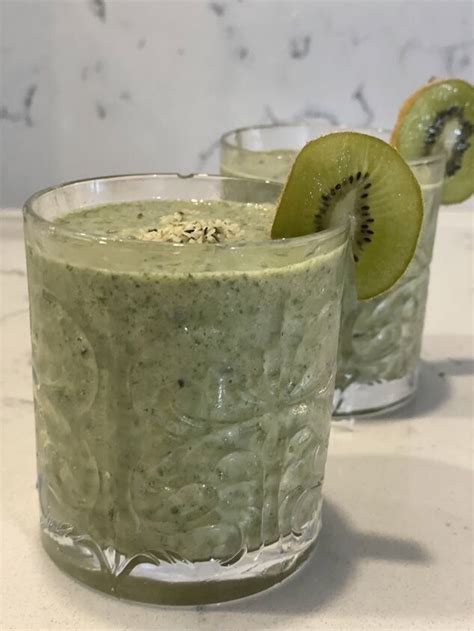 Superfood Green Smoothie 2.0 | Foodtalk