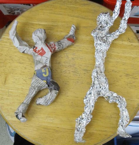 Tinfoil Sculpture Art Lesson | Foil art, School art projects, Art for kids