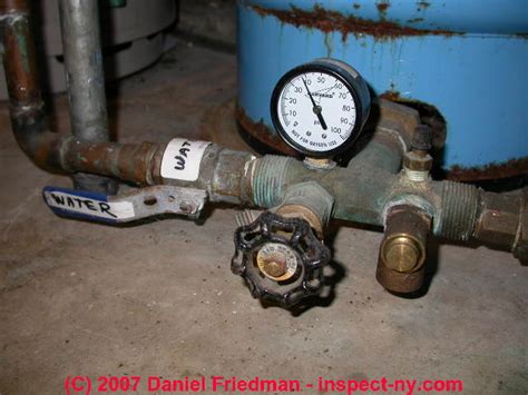 Water tank pressure gauges, how to find, repair, use water pressure gauges - private pump and ...