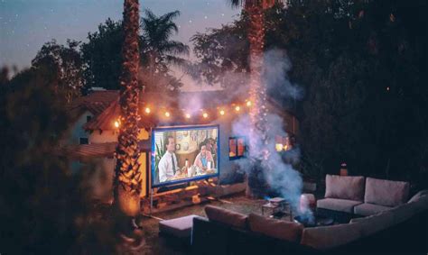 Outdoor Projector 2021 - Outdoor Projectors