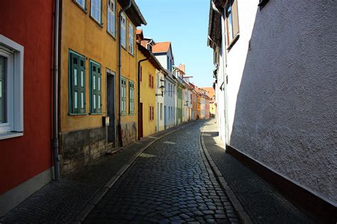 old town alley in Erfurt - by Marko Tomasini Old Town, Alley, Towns ...