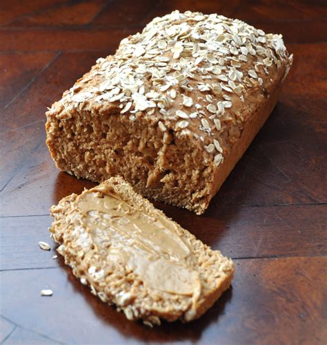 A LA GRAHAM: WHOLE WHEAT HONEY OAT QUICK BREAD- CLEAN EATING