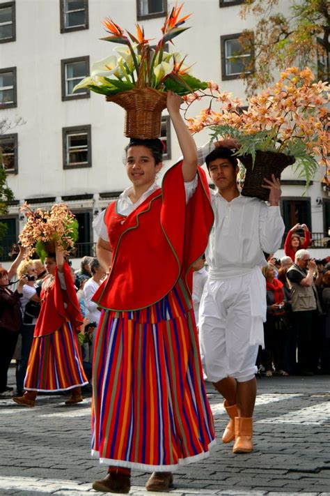 Festa da Flor / Flower Festival / Fiesta de la Flor / Fête de la Fleur / Blumenfest - Madeira ...