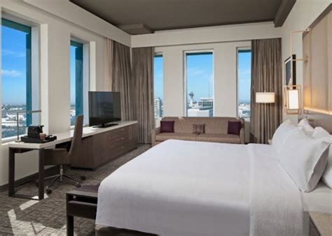 9 BEST HOTELS near LAX AIRPORT in Los Angeles