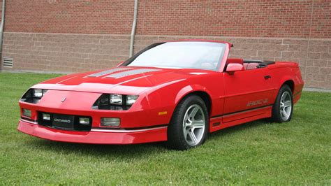 1989 Chevrolet Camaro Iroc-Z Convertible VIN: 1G1FP31F8KL198735 - CLASSIC.COM