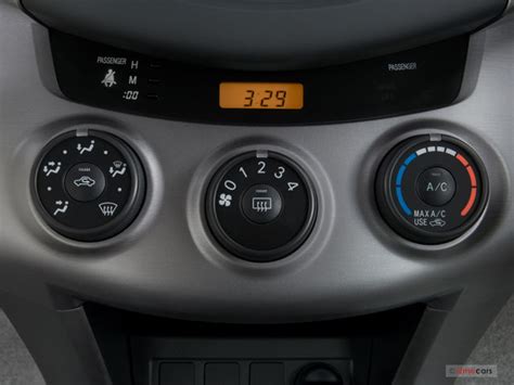 2008 Toyota RAV4 Interior | U.S. News & World Report