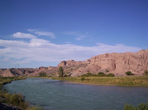 File:Río San Juan, Provincia de San Juan, Argentina.jpg - Wikimedia Commons