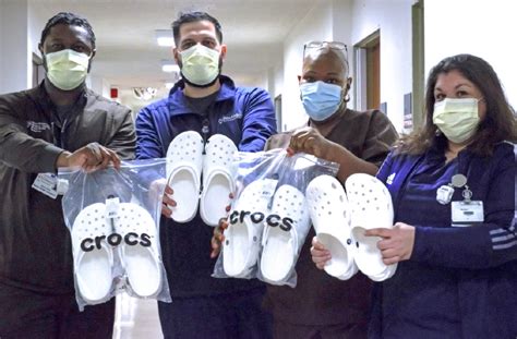 Wright 5 Nurses and Crocs Team Up for Patients - Penn Medicine