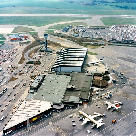 Luton Airport : 250 Jobs At Risk At Luton Airport As Economic Fallout Of Pandemic Continues ...