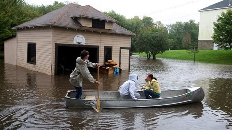 Downpour causes flooding in SE Minnesota | MPR News