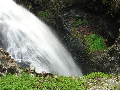 Natural Bridge waterfall from top of the 'bridge'... and m… | Flickr