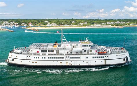 4 Great Cape Cod To Martha's Vineyard Ferry Options