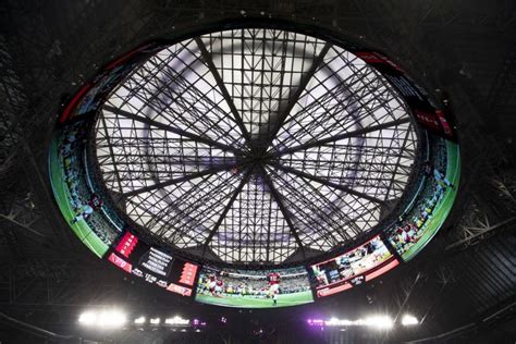 Report: Retractable roof at Falcons' stadium — already closed for season — leaks at weekend ...