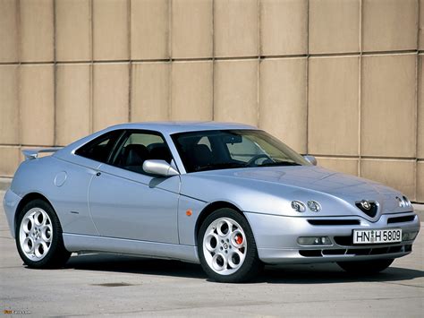 Alfa Romeo GTV spécifications techniques et économie de carburant