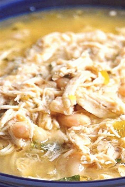 White Chicken Chili a delicious meal full of spicy chili f… | White chicken chili slow cooker ...