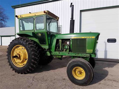 John Deere 4620 - Green Magazine