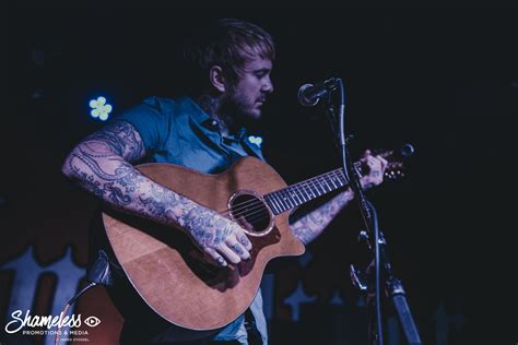 Show Review: Craig Owens Brings Intimate Acoustic Show to Sacramento