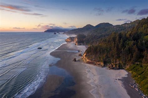 11 Most Scenic Oregon Coast Towns (And What to Do There!)