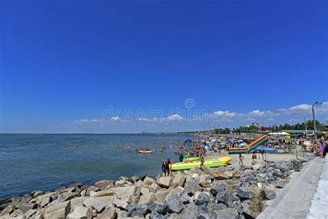 Sea Beaches and Embankments. Editorial Photo - Image of holidays, child: 152915656