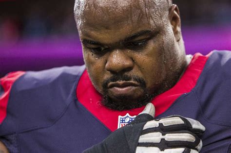 Son of Texans' Vince Wilfork says he'll play for UH