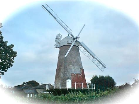 Polegate Windmill By Jo Ognjanovic | Le moulin