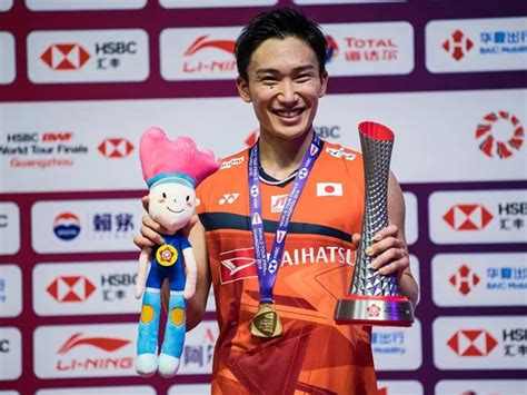 Kento Momota Suffers Injury In Road Accident | Badminton News