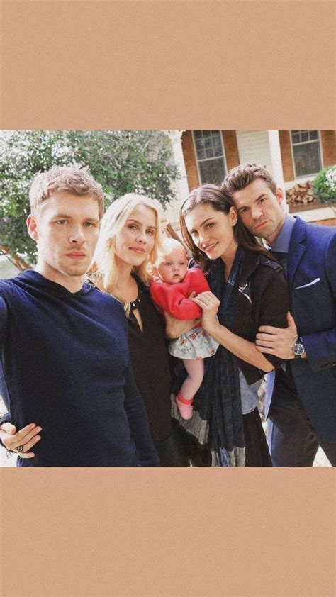 Mikaelson family wallpaper | Il diario del vampiro, Attori, Libri online