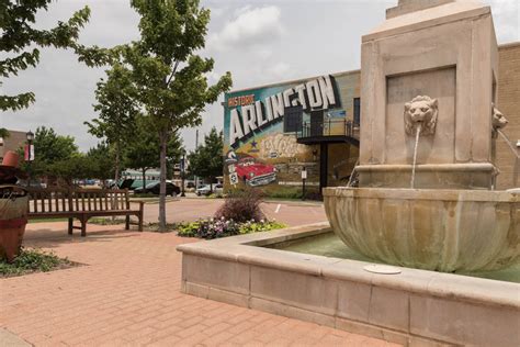 History of the Fountain – The Vandegriff Building