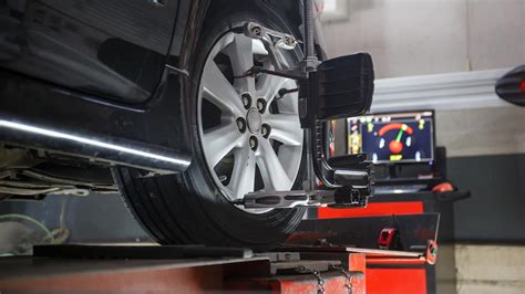 4 signs you're due for a wheel alignment | Toyota of Clermont