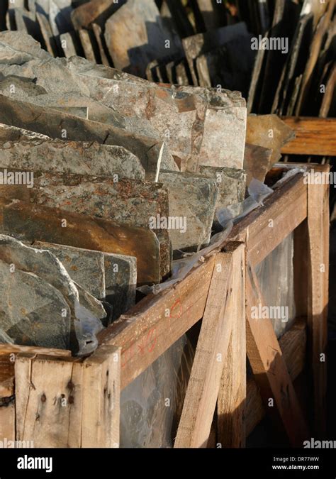 Wooden roofing tiles hi-res stock photography and images - Alamy