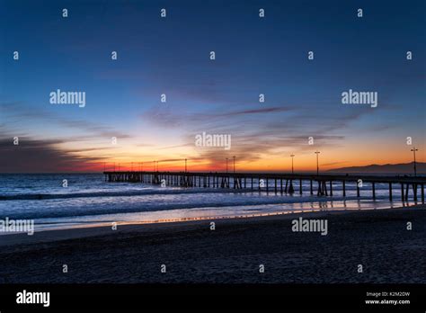 venice beach pier at sunset Stock Photo - Alamy