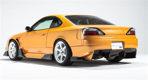 Go Drifting With This Lamborghini Orange Nissan Silvia From Japan ...