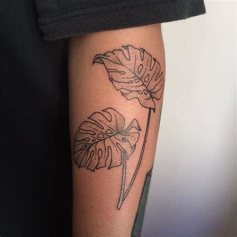 Bildresultat för monstera tattoo | Geometric tattoo, Plant tattoo, Sleeve tattoos