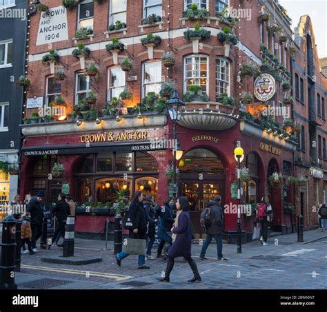 The Crown and Anchor pub in Covent Garden. London Stock Photo - Alamy