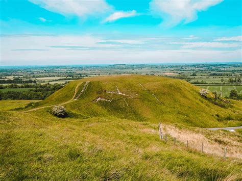 Amazing Legends Of Dragon Hill In Uffington - Was This Where St George Slayed The Dragon?!