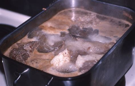 II.4: INUIT FOOD: 4. Cooking and Eating ~ People of the Arctic by John Tyman