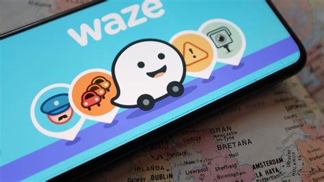 Waze met à jour ses cartes avec des informations liées au COVID-19