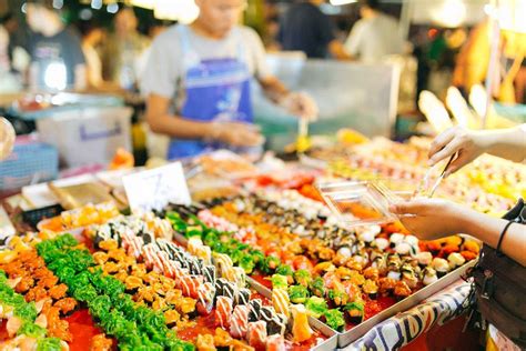 Top night market in Bangkok — Top 5 best night markets in Bangkok you ...