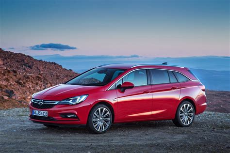 2018 Opel Astra Sports Tourer 1,4 CNG Innovation - Drive