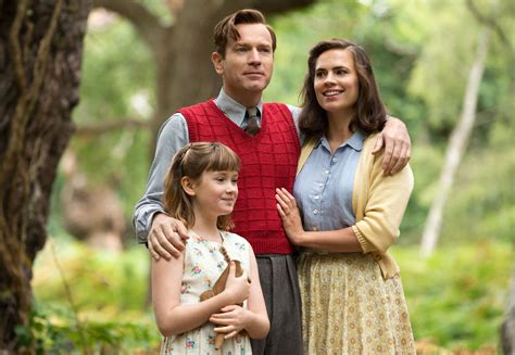 Ewan McGregor & Hayley Atwell on the Artfulness of Christopher Robin ...