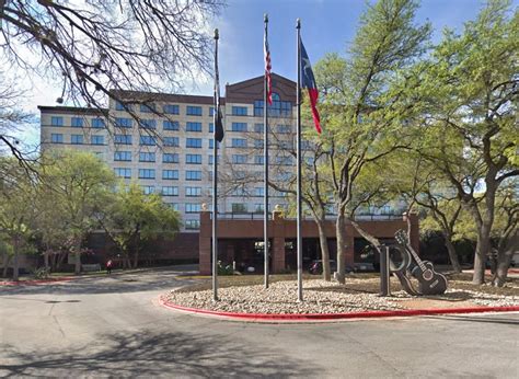 Axton Group Buys Renaissance Austin Hotel for $70M - Commercial Property Executive