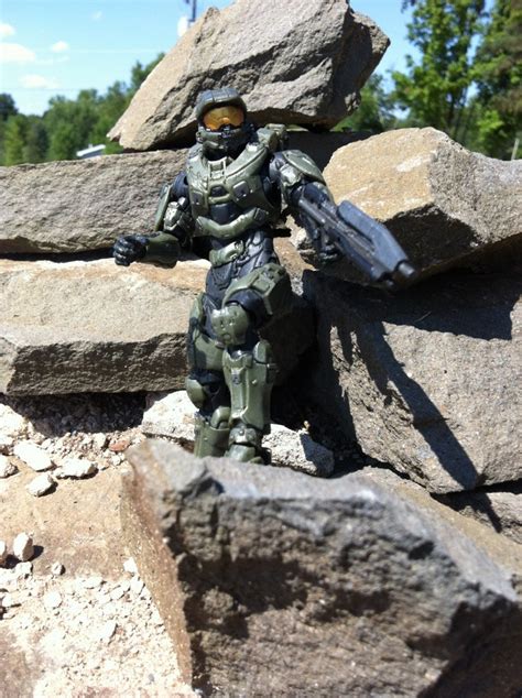 Halo 4 Master Chief Action Figure McFarlane Toys Series 1 Review - Halo Toy News