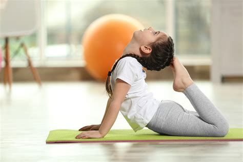 Yoga na infância desenvolve o autoconhecimento!