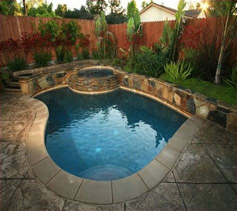 40+ Spool Pool For Small Yards 22 | Backyard pool landscaping, Backyard pool designs, Pools for ...