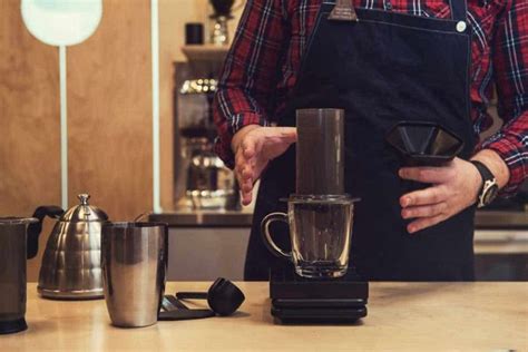 5 Best Coffee Grinders for Aeropress (2024 Reviews)