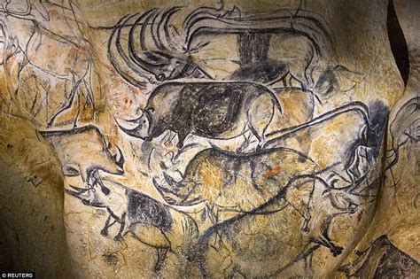 The Fine Cave Paintings of Chauvet-Pont-d'Arc Cave | Amusing Planet