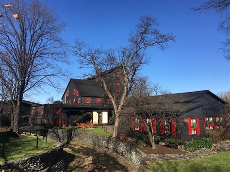 Life's Sweet Journey: Our Maker's Mark Distillery Tour || #TravelTuesday 23