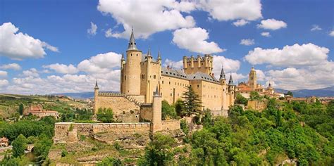 The BEST Alcázar of Segovia Luxury experiences 2023 - FREE Cancellation | GetYourGuide