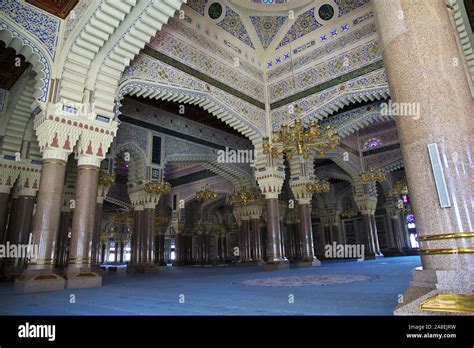 Sana'a / Yemen - 30 Dec 2012: Al Saleh Mosque, Great Mosque of Sana'a ...