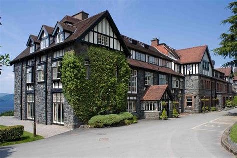 Lake Vyrnwy Hotel © Mike White :: Geograph Britain and Ireland